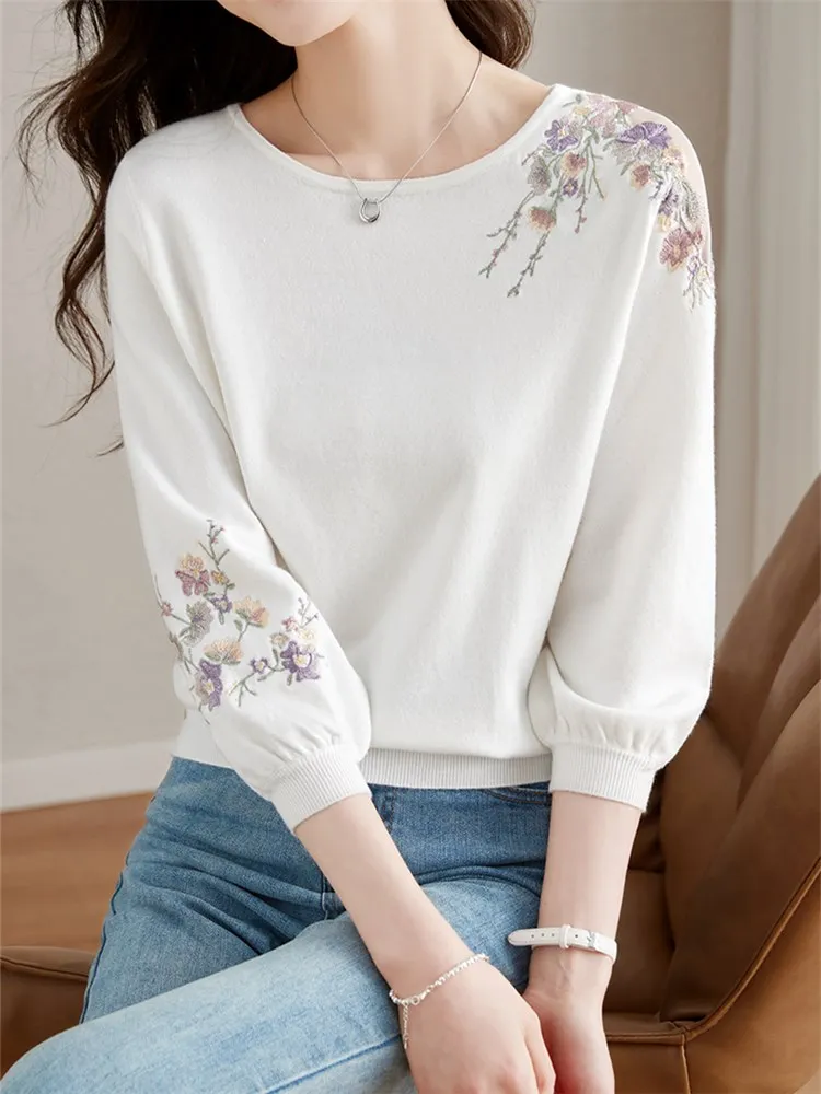 Flower Embroidery White Knit Pullover Sweater Short Tops Autumn Winter Women Elegant Chic Slim Casual Knitwear Lady B2375