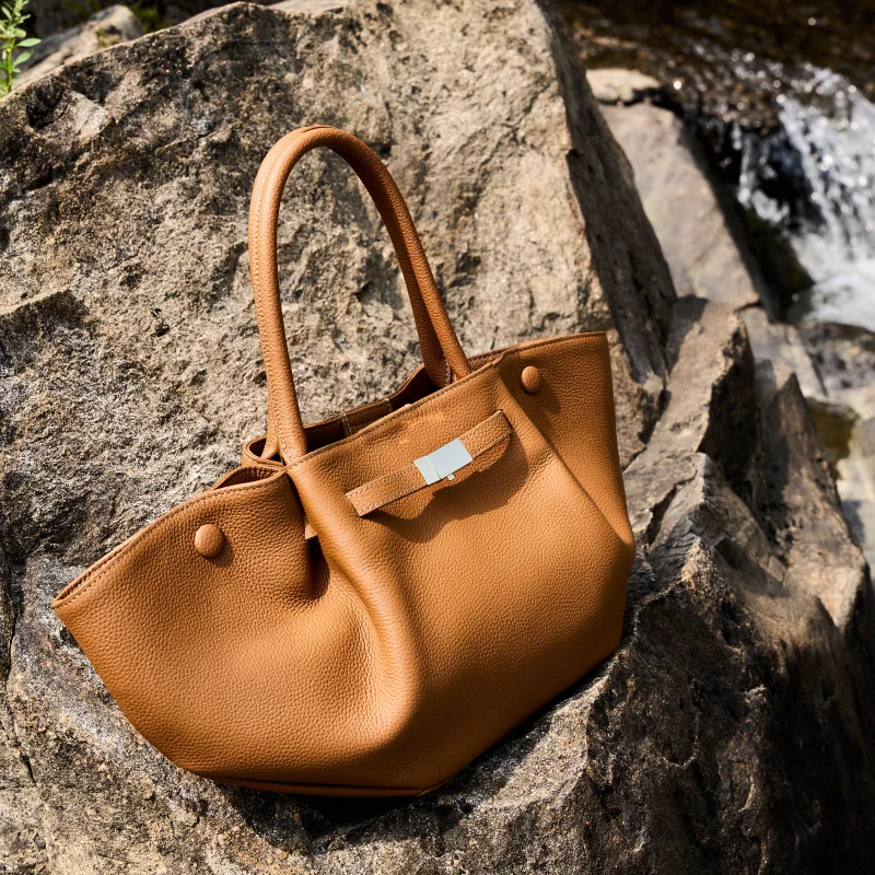 럭셔리 디자이너 여성용 토트 백 새로운 정품 LeatherLarge CapacityShoulder Bag 고품질 소 가죽 여성 핸드백 3050 핸드백