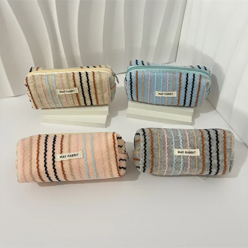 

1 Piece Furry Simplicity Makeup Brush Bag for Girl Korean Fashion Solid Color Pencil Case for Student Large Capacity Handbag