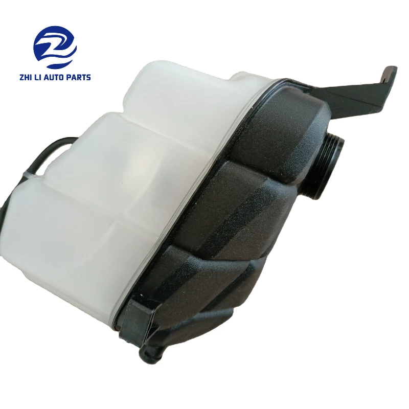 LR024296  Auto parts Cooling Radiator Coolant Expansion Tank  For Land Rover Freelander