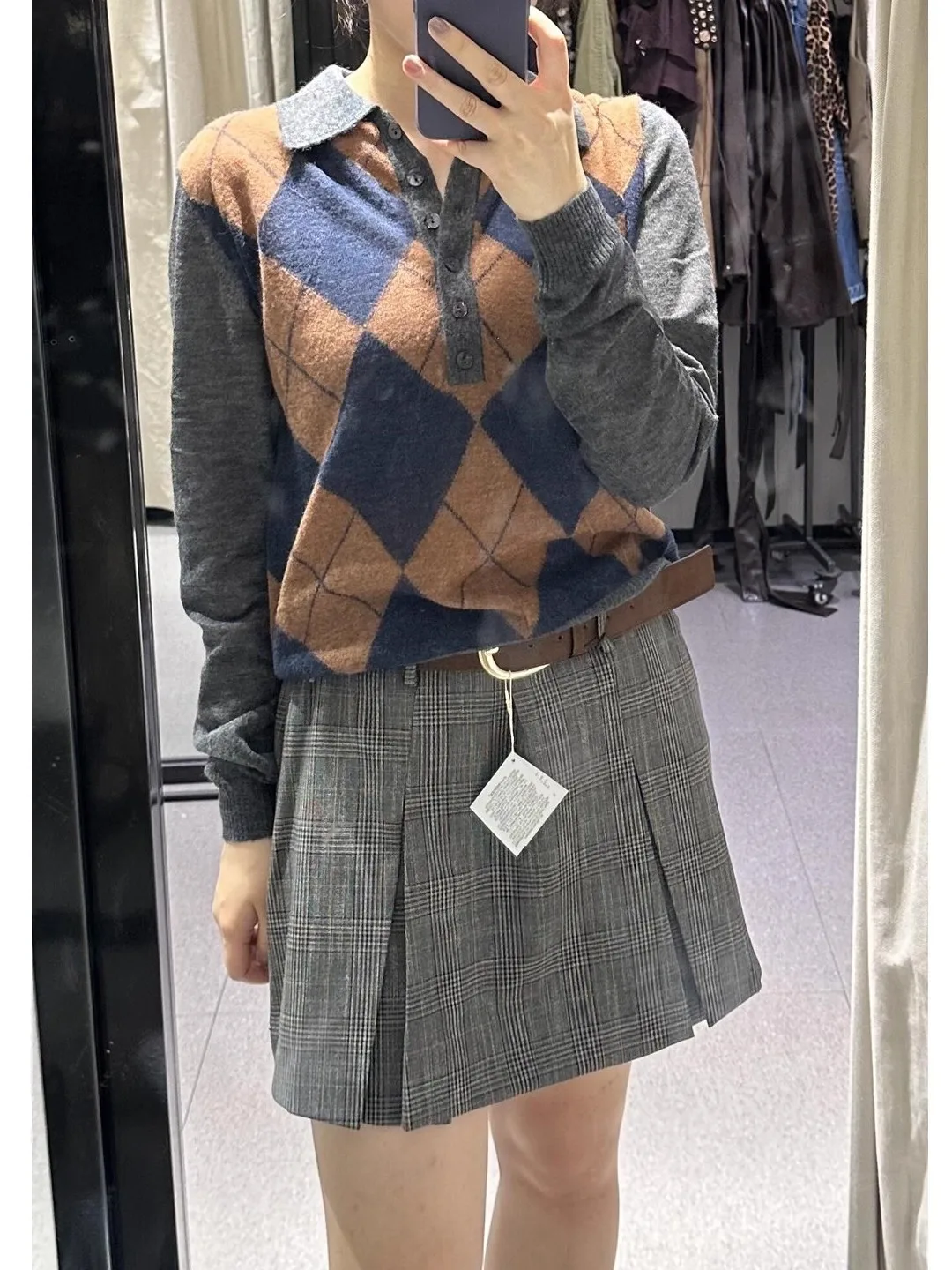 

Autumn 2025 New ey Ne Color Blo College Sle Diamond Knitted Sweater Women's Loose Fit Daily Wear Long Sve