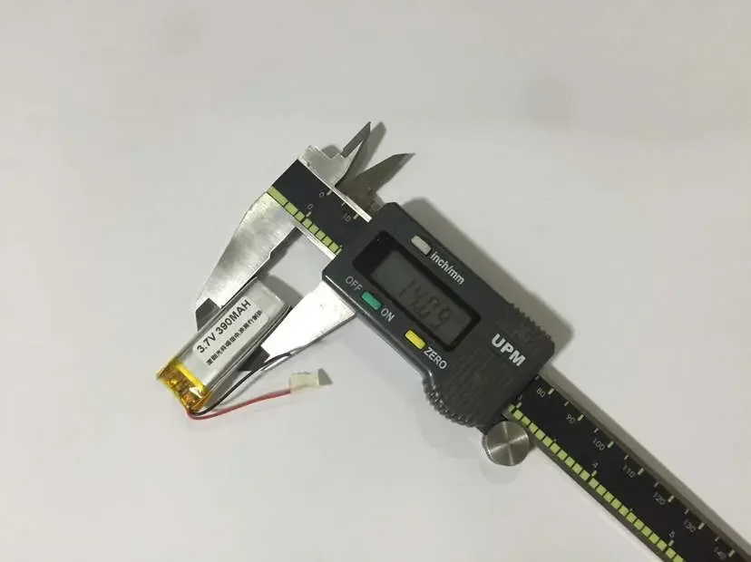 Neuer 3,7-V-Polymer-Lithium-Akku mit voller Kapazität 501437   390MAH MP3-Walkie-Talkie / Ausrüstung / Mini