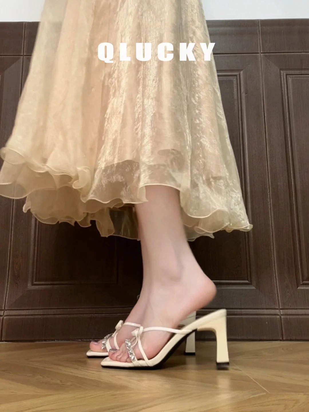 exquisite-leather-version-high-heels-sandals-women-summer-outdoor-wear-diamond-knot-slip-on-shoes-beautiful-sensation