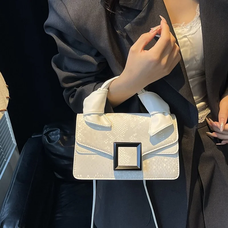 

Fashionable Ladies Crossbody-Bag Crafted From Marigold-Patterned Leather Boasting High-End Casual Daily Chic Look​