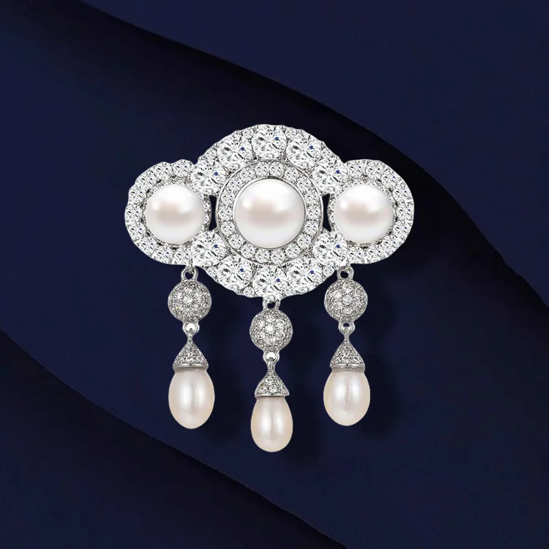 

European Retro Palace Style Luxury Zircon High-end Freshwater Pearl Tassel Brooches for Women Gorgeous Corsage Accessories Pin