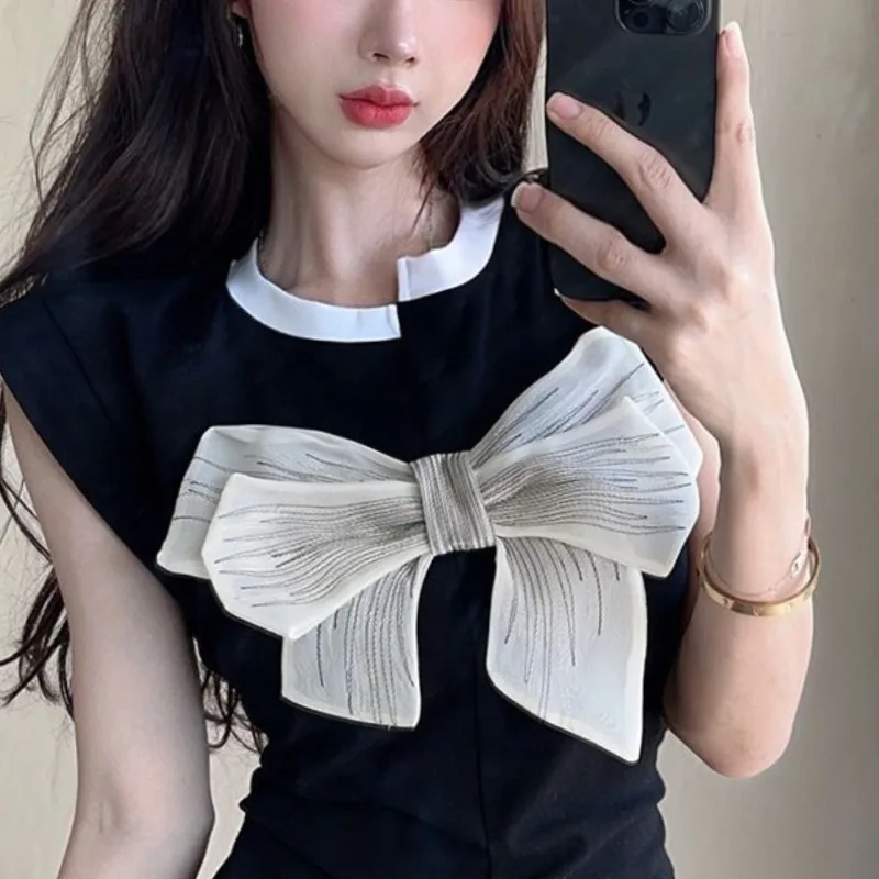Simple and Casual Round Neck Cotton Pullover Summer New Short Sleeved Bow Women's Fashion Commuting Slim Fitting T-shirt Top