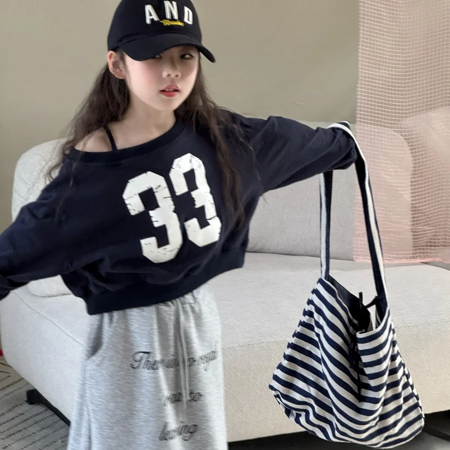 

Girls T-shirt 2026 Spring and Summer New Children's Clothing Korean Girl Baby Retro Letters Diagonal Shoulder Splicing T-shirt