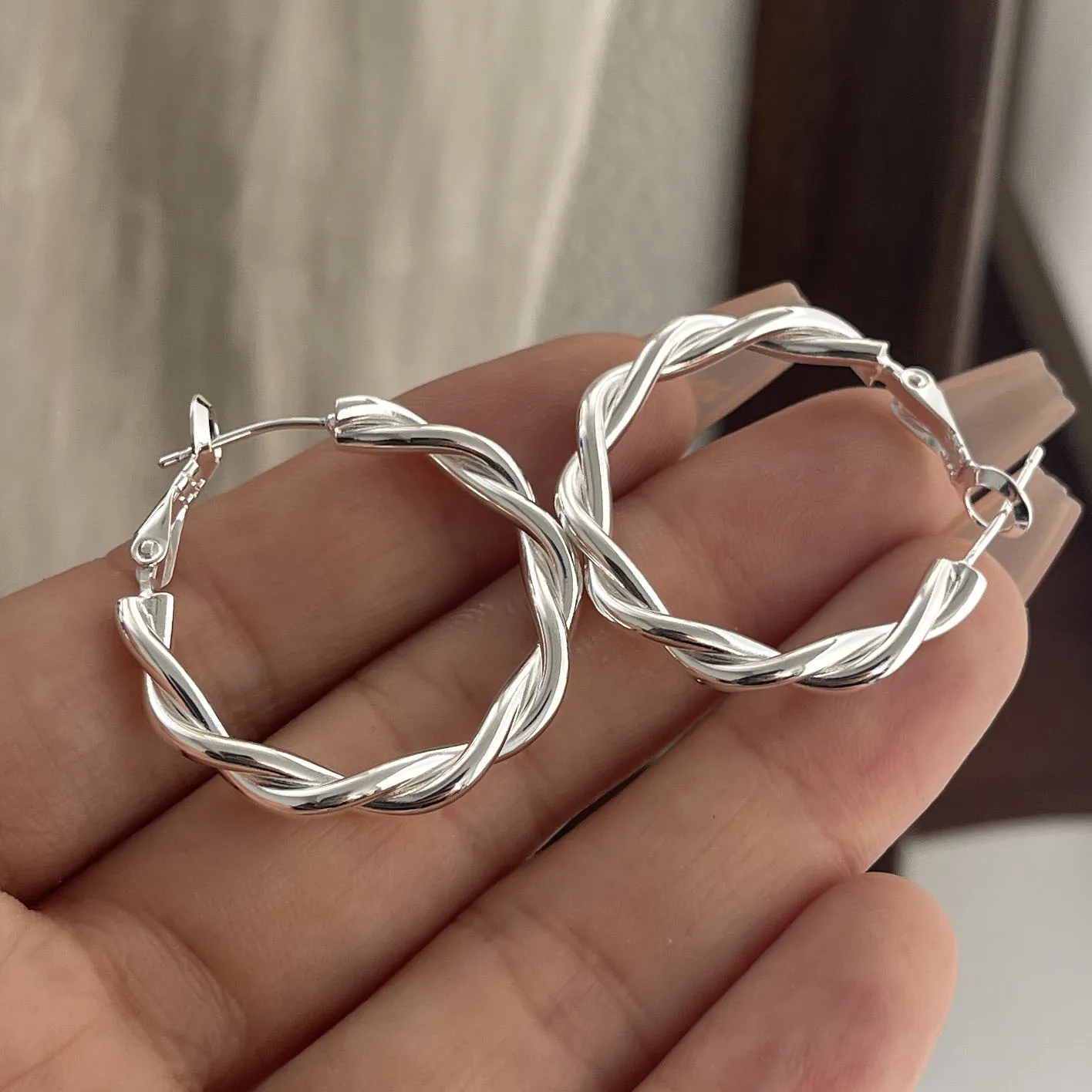 

Винтажные серьги из стерлингового серебра 925 пробы для женщин, простые круглые серьги, ювелирные изделия, предотвращающие аллергию, аксессуары для вечеринок, подарок