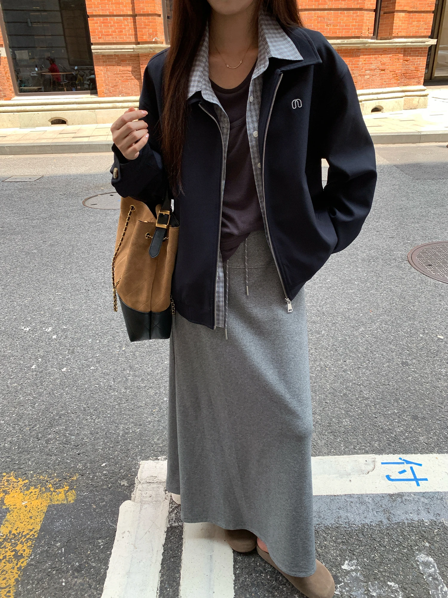 

Женская осенняя куртка NAZ в стиле ретро, оверсайз, с цветными блоками, в стиле кэжуал, имитация двухслойного дизайна, из полиэстера и спандекса