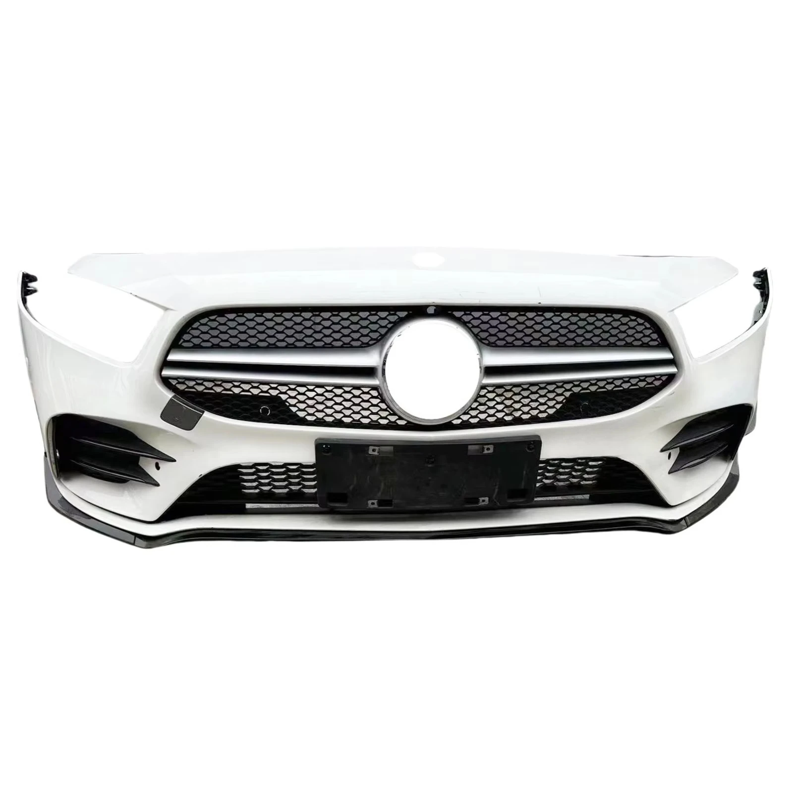 

Подходит для STLF A-Class W177. Оригинальная б/у высококачественная решетка переднего бампера.