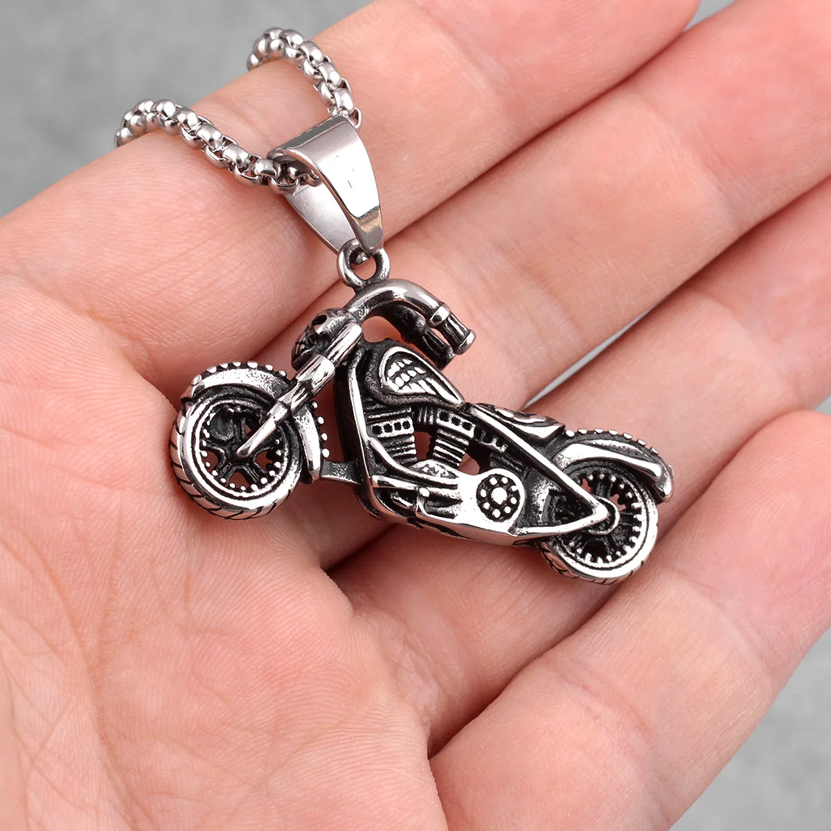 Motorcycle Rider Biker Long Men Necklace Pendant Chain Punk for Boyfriend Male Stainless Steel Jewelry Creativity Gift Wholesale