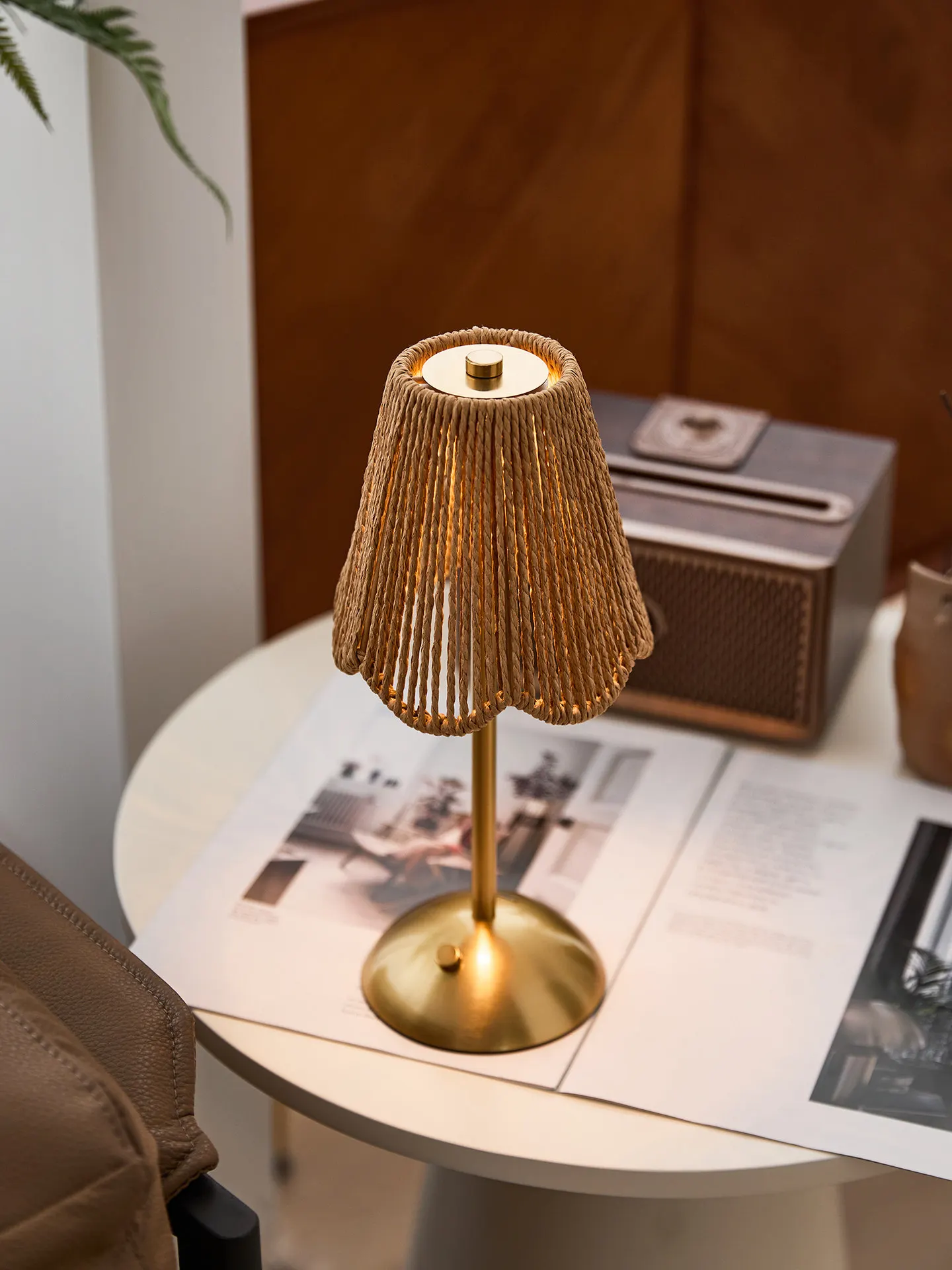 

Middle ancient style rattan woven desk lamp, living room bedroom retro wabi sabi touch charging decoration bedside lamp