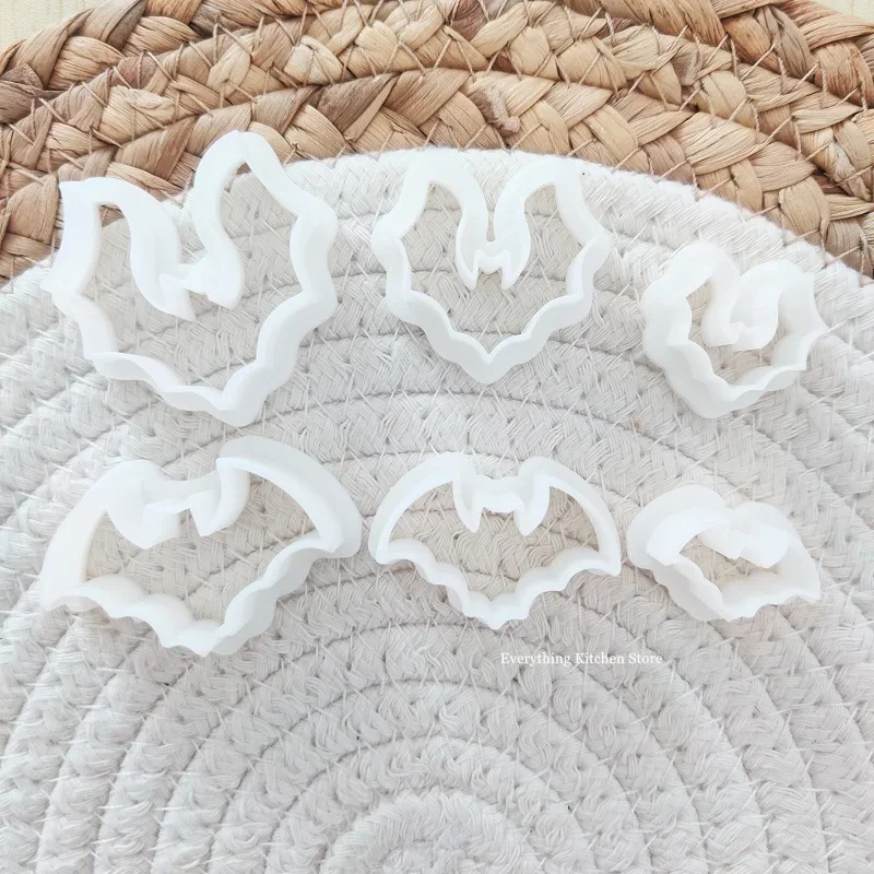 Bat Shape Polymer Clay Cutter Halloween Polymer Clay Mold Soft Pottery DIY Earrings Cutting Earring Jewelry Pendant Making Molds