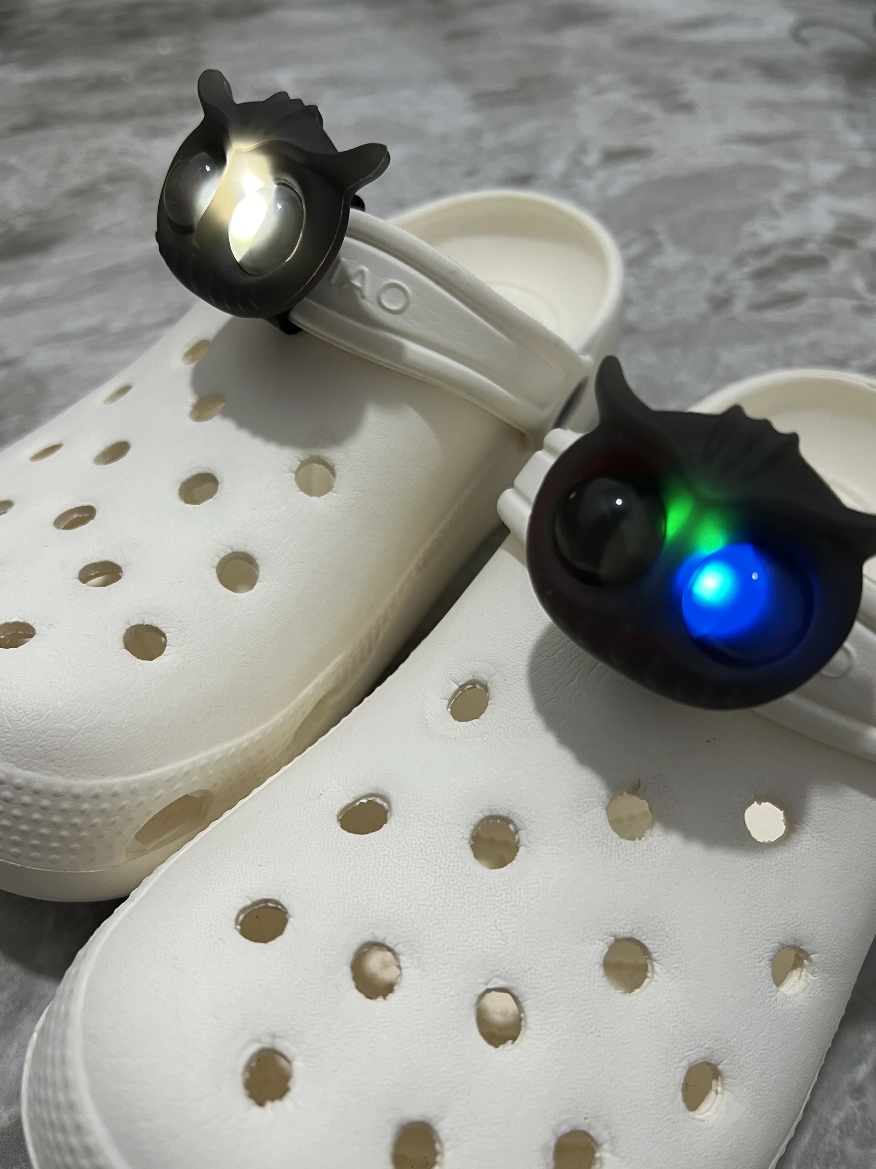 1PCS Owl Creative Shoe Light, Shoe Charms, Creative Luminescence Shoe Decoration Shoe Buckle Accessories