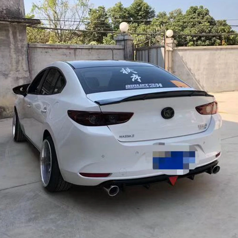 

For Mazda 3 Axela 2020-2021 yck carbon fiber Rear Wing Spoiler