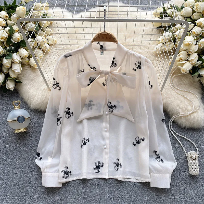 High quality Bow bandage Long Sleeve Chiffon Shirt Women's Autumn 2023 New Flower Embroidery Top blouses