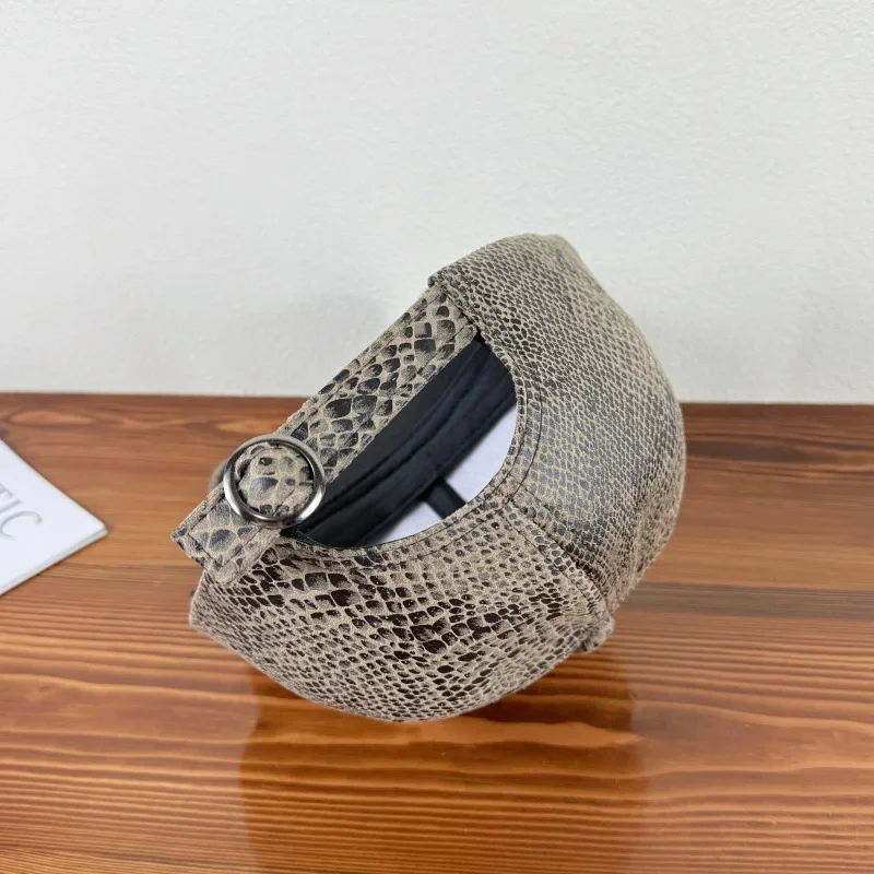 Women's Snake Print Baseball Cap - Fashion Sun Hat for Men & Women
