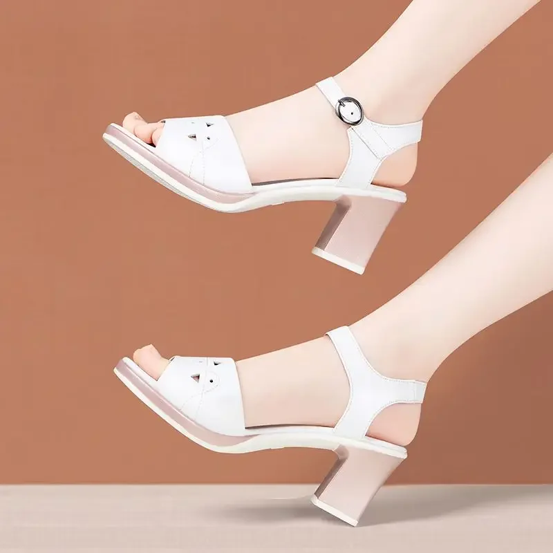 6.5cm Small Size 33-43 Breathable Cutout Soft Leather Sandals Platform Shoes 2024 Summer Med Block Heels Sandals for Office Mom