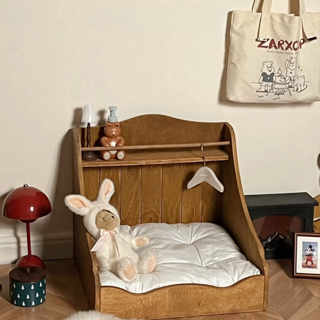 

Scandinavian Style Vintage Cat and Dog Kennel Bed High-end French Pet Kennel Solid Wood Cotton