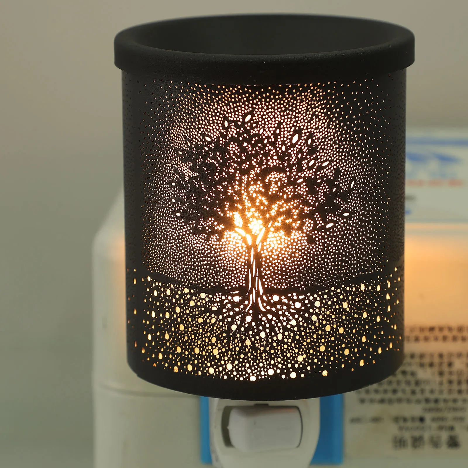 

Premium Iron Electric Wax Burner Aromatherapy Night Light for Indoor Decoration Us Plug Wax Melt Warmer Melter