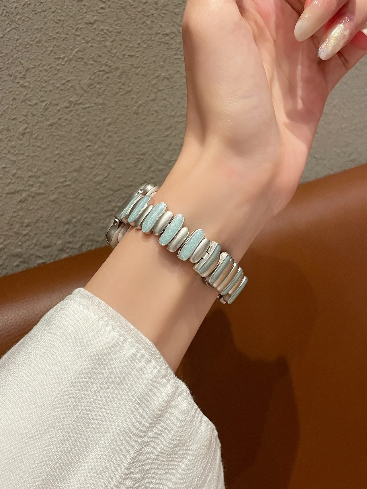 Pearl Beaded Metal Strap For Elegant Alloy Watch Band For Apple Watch Ultra SE 11 10 9 8 7 Delicate Stylish Women Wristband