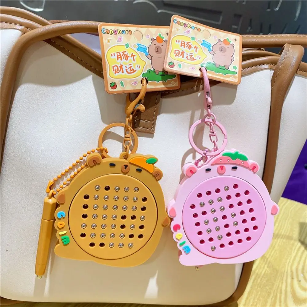 Capivara prancheta magnética chaveiro relaxante saco de brinquedo ornamento mini engraçado chaveiro pré-escolar com caneta magnética