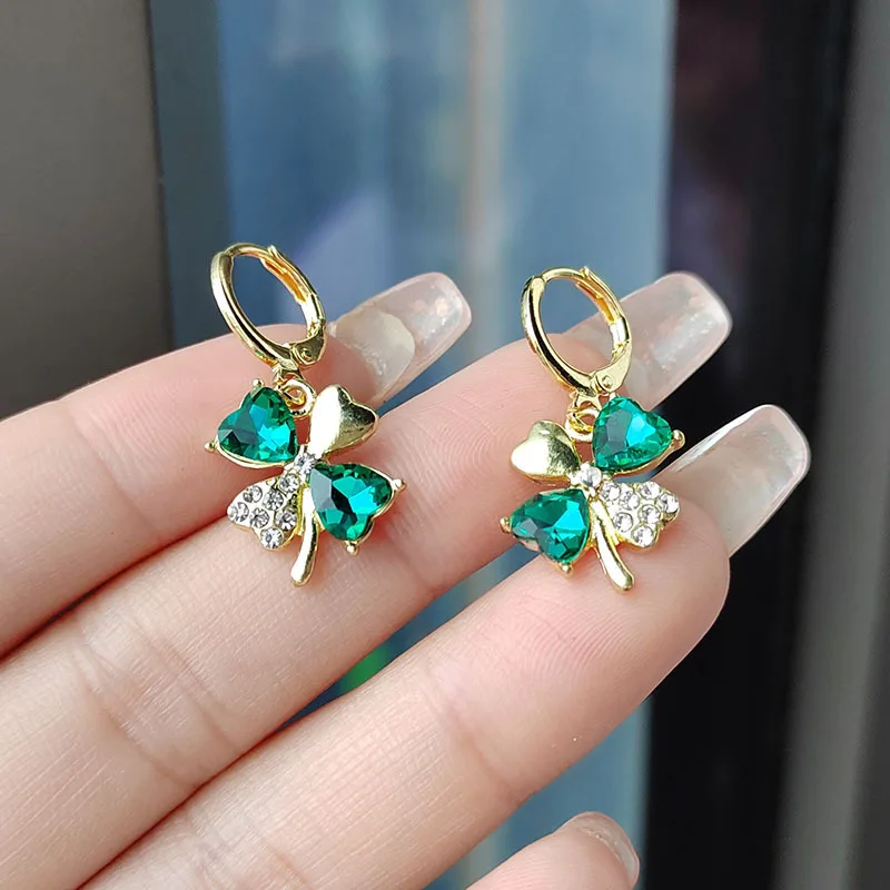 

Exquisite Green Zircon Clover Earrings For Lady Woman Trendy Colored Rhinestone Plant Stud Earrings Casual Banquet Jewelry Gifts