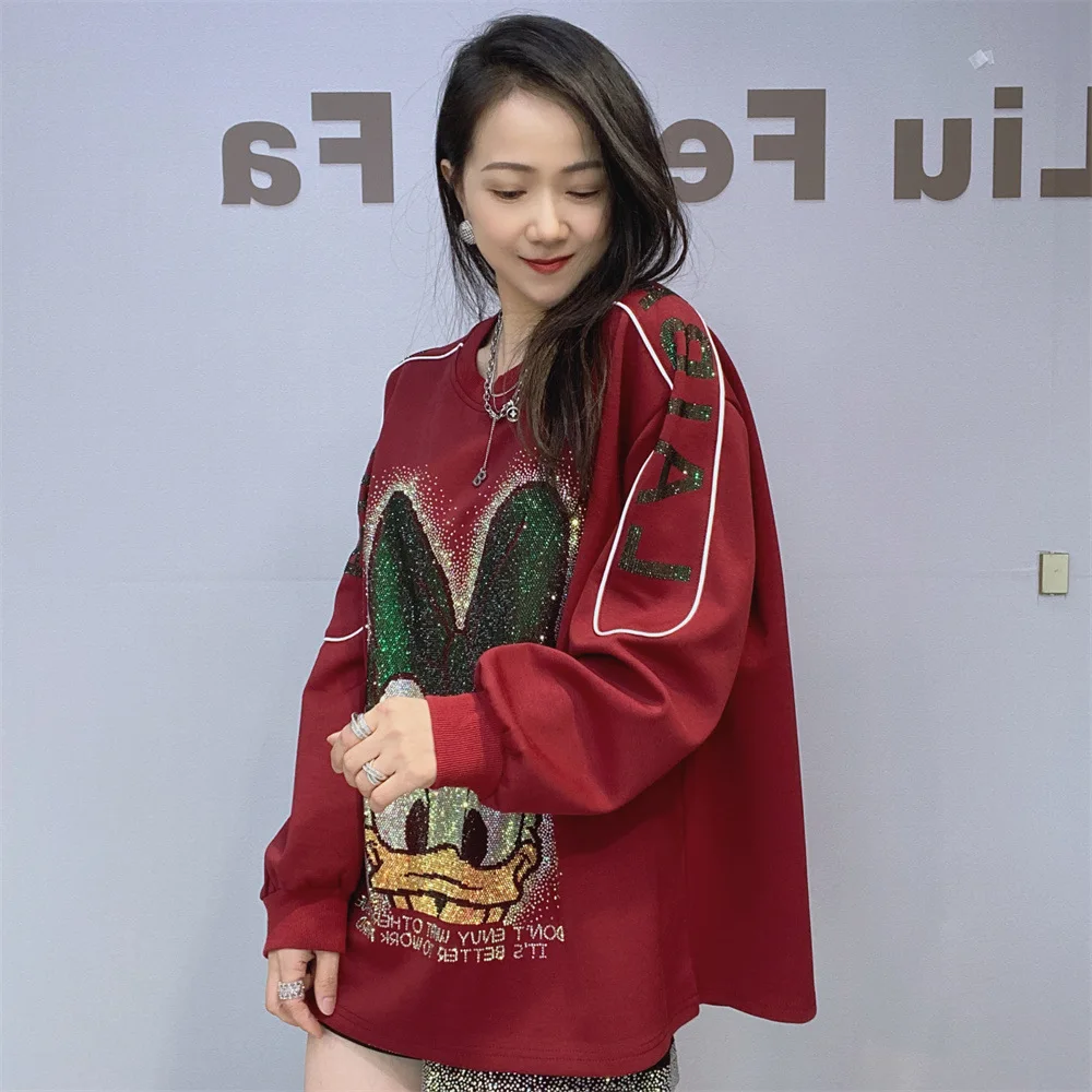 Moletom Feminino de Algodão Espacial com Gola Redonda, Solto, Estampa de Desenho Animado e Strass, Estilo Streetwear, Coleção Outono Inverno