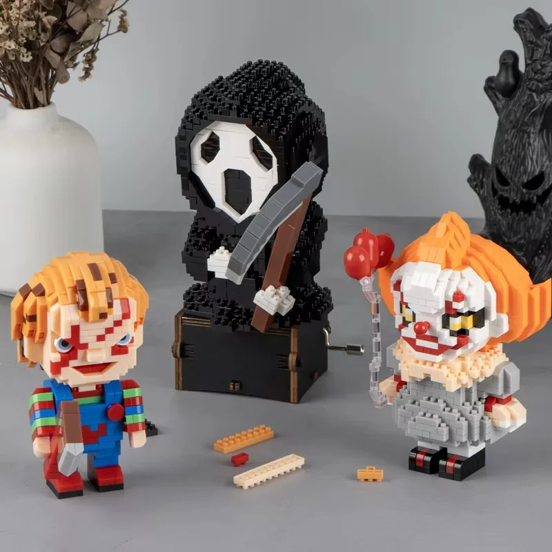 Image of 12 cm große Halloween-Bausteine: Handgefertigte Totenfiguren, Clowns und Horror-Szenen – kreative Feiertagsfreude für Kinder!