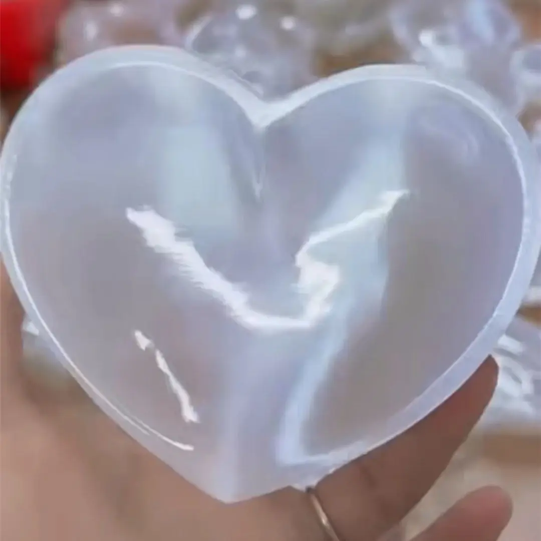 11.5-12cm Natural Selenite Love Heart Bowl Crystal Quartz Mineral Specimens Chakra Healing Stone For Home Decor Candy Dish