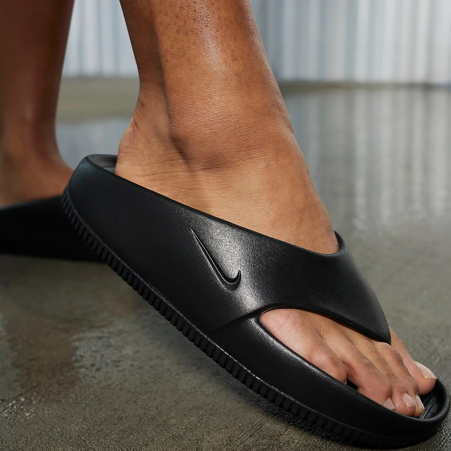 

Аутентичные новые женские минималистичные шлепанцы Nike FD4115-001