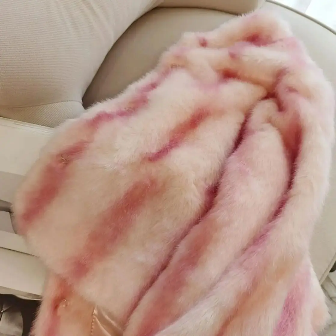 Autumn Winter Contrast Color Pink Striped Hairy Shaggy Faux Fur Jacket Stand Collar Full Sleeve Furry Coat Soft Party Outercoat