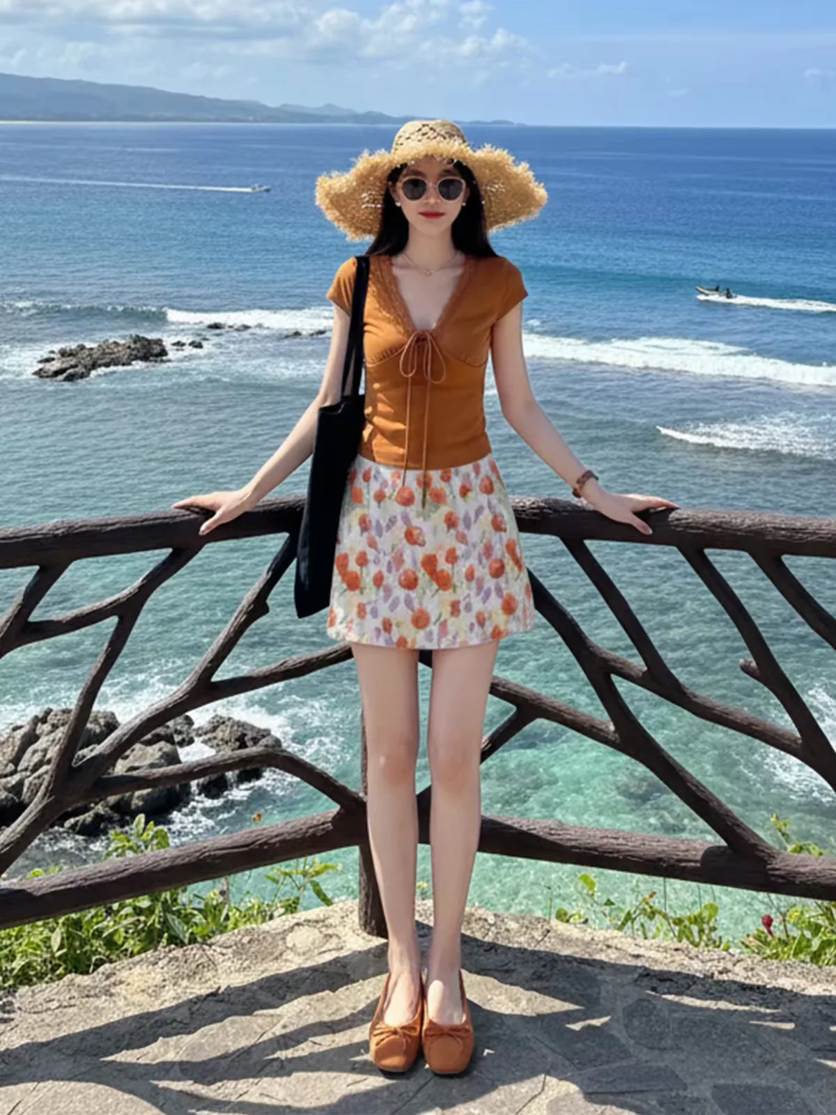 Dopamine Vacation Style Women's Two-Piece Set Bright Travel Outfit OOTD Elegant Youthful Floral Print Short Sleeve V-Neck T-S...