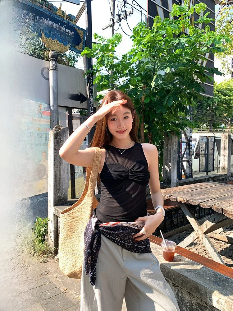 

Ranwear Retro See-tough Me Svel Top with Chest Pleats Handpied by Store Owner Private Label Faion for Women