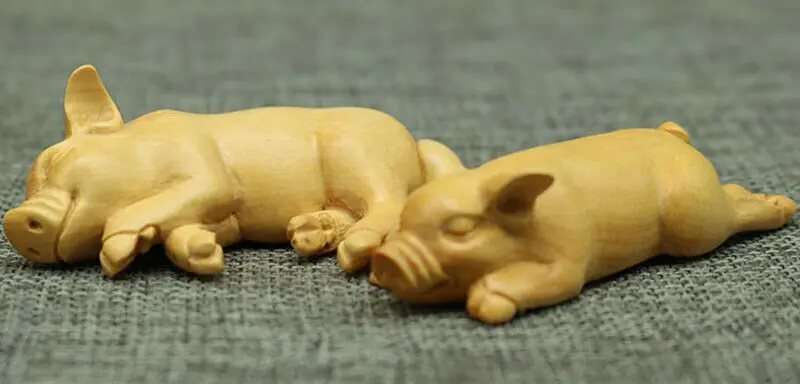 CQ069ca: Lovely Hand Carved Boxwood Netsuke Home Decor Decor: 2 Lazy Pigs