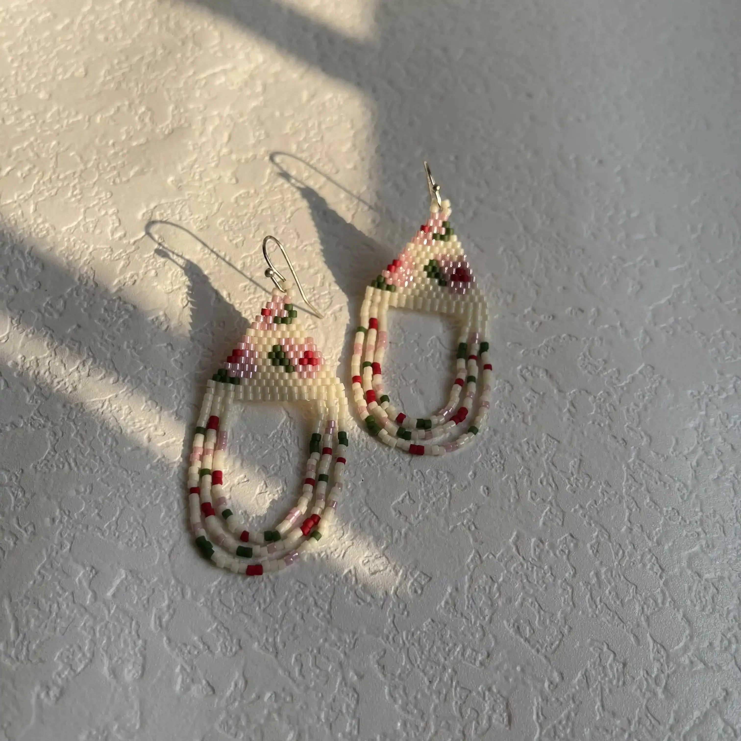 

ZGMXR Rice bead earrings Tassel Female Flowers Design Hollow out Hand knitting Bohemia Alloy Fashion Water drop Beaded earrings