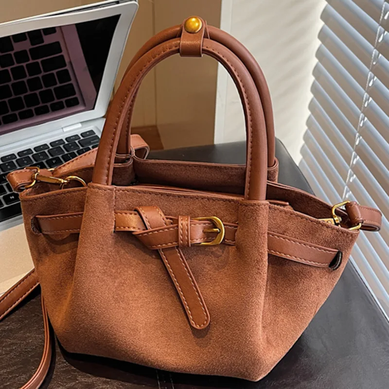 

2025 New Suede Leather Underarm Shoulder Bag For Women Fashion Mini Dumpling Handbag Design Commuter Crossbody Phone Tote Bags
