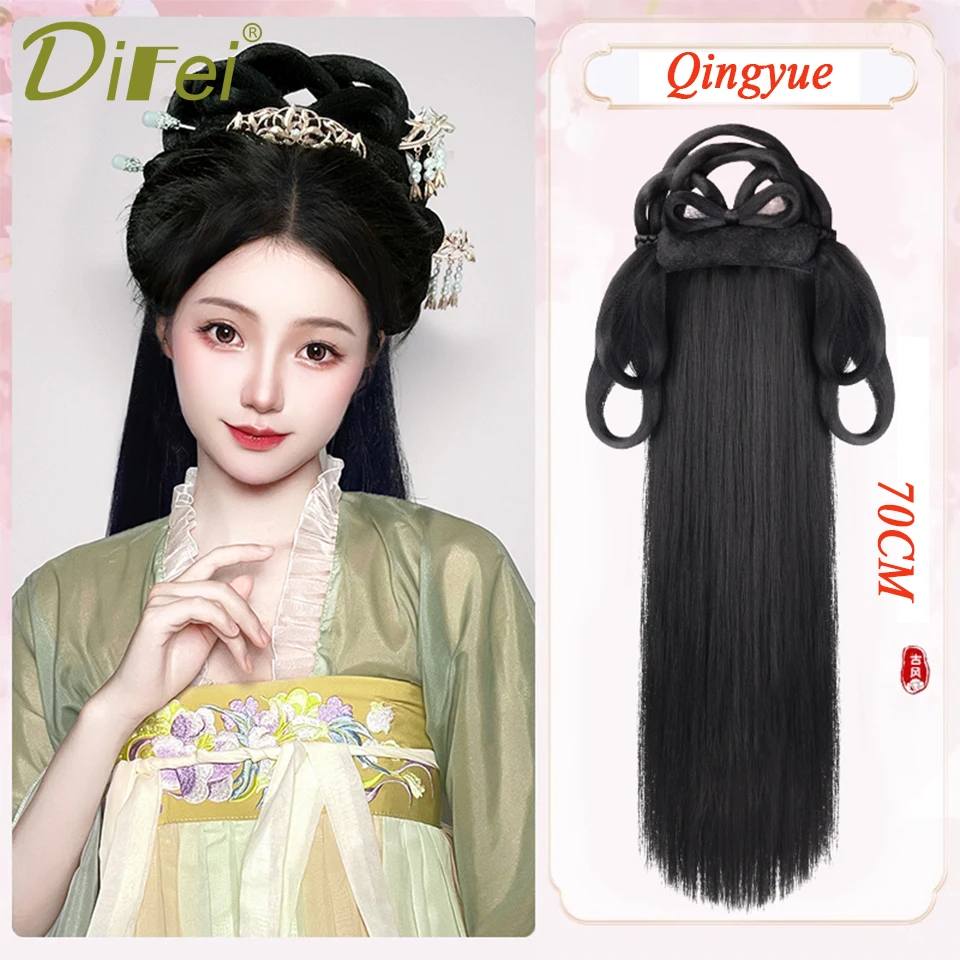 La cina sintetica presenta la parrucca del costume di Hanfu e i capelli lunghi con la parrucca della fascia a mezza testa chignon