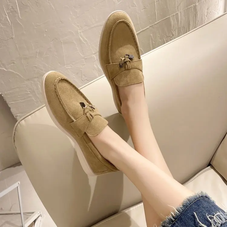 2023 Popular Suede Flat Shoes Women Slip On Loafers Leather Fringe Decor Causal Shoes Summer Walk Mules Spring Women Shoes