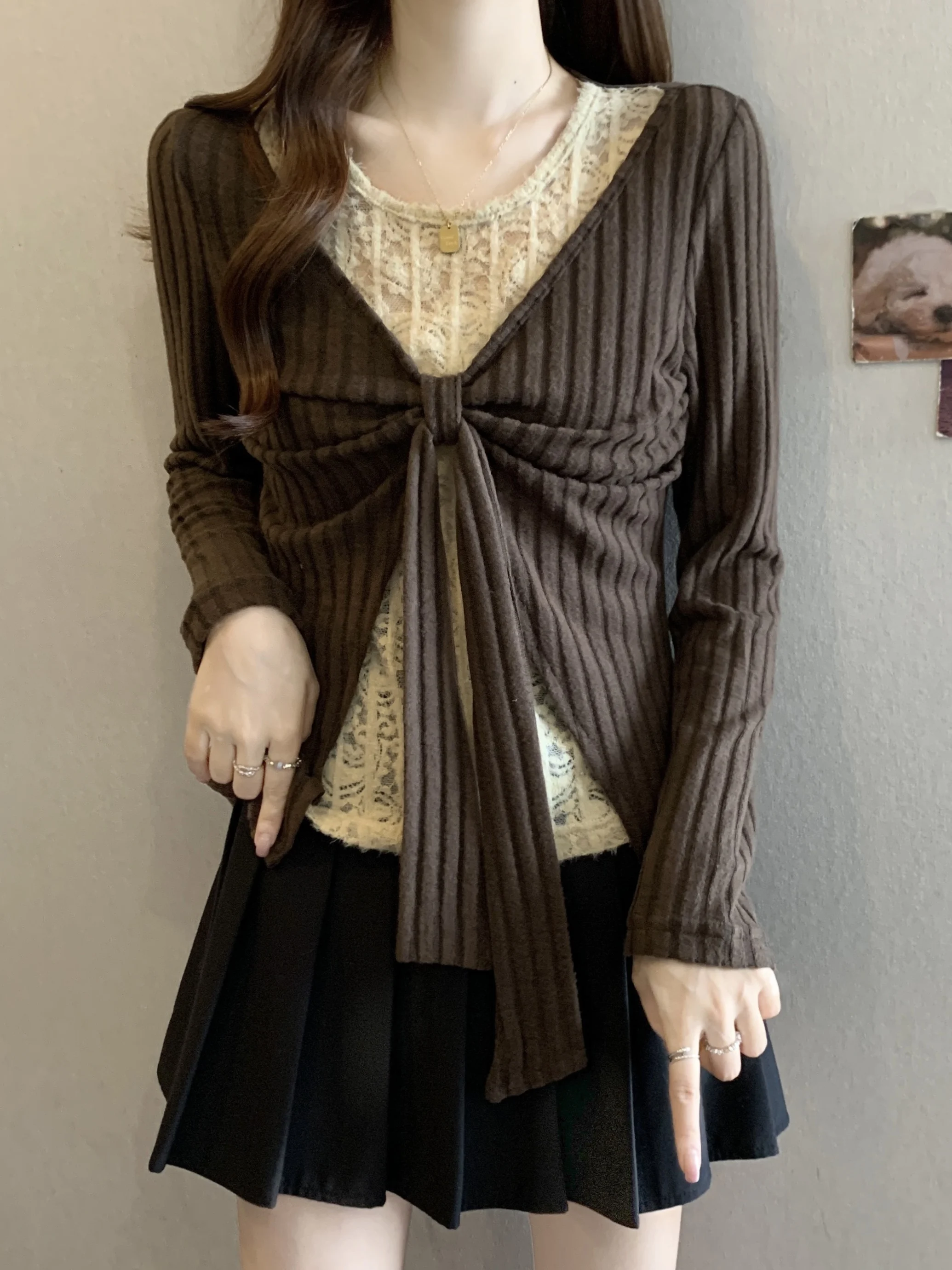 

Sexy Lace Splice Long Sve Base irt Women plus Size Knot Tie Dye Girl Top Skin Friendly Breathable Knitted Fabric