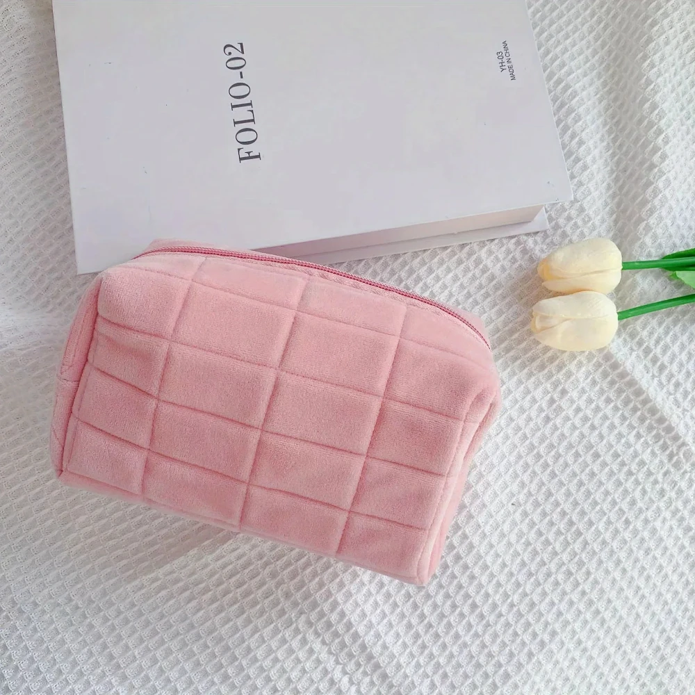 1pc Cloud-shaped Pillow Makeup Bag Simple Plaid Quilted Pattern Plush Cosmetic Zipper Bag Travel Storage Bag