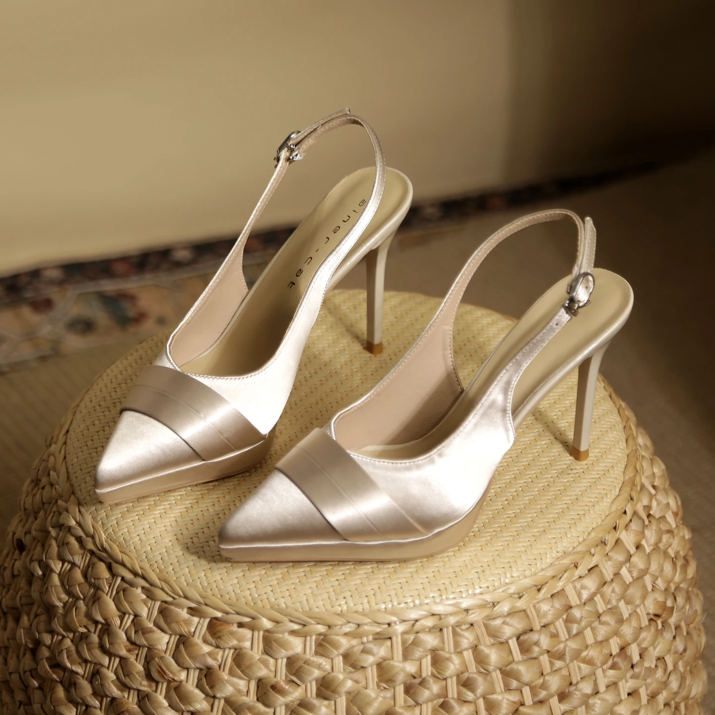 women's-summer-2026-pointed-toe-high-heels-sandals-eepskin-thin-heel-waterproof-platform-bal-faionable-breathable