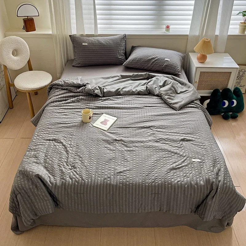 

Seersucker summer cool quilt double yarn summer air conditioner thin quilt machine washable student dormitory quilt