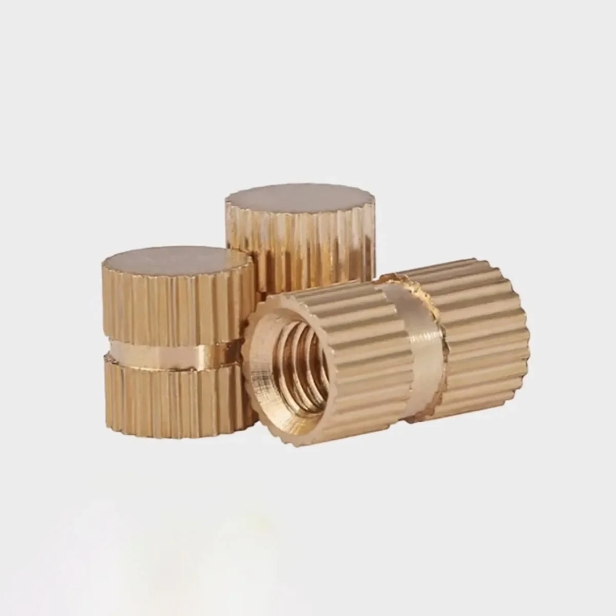 B-Typ Blindloch Single Pass Messing Rändelmutter / Kupfer eingebettetes Teil M3-M8