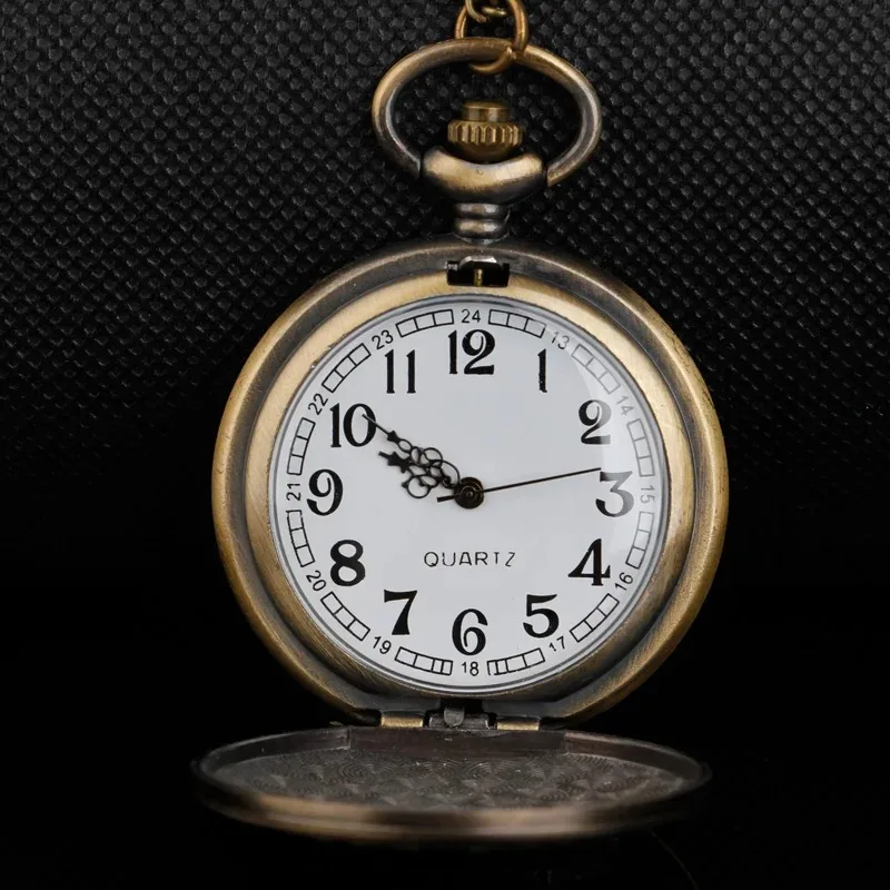 خمر 1913 النمط الغربي عربة تنقش ساعة جيب كوارتز Steampunk من البرونز قلادة الرومانية الرقمية الهاتفي قلادة عملية