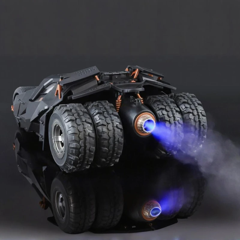 1:18 Batmobile Tumbler Slide Spray Truck Alloy Metal Diecast Car Model Sound & Light Collectibles Hobby Decoration Birthday Gift