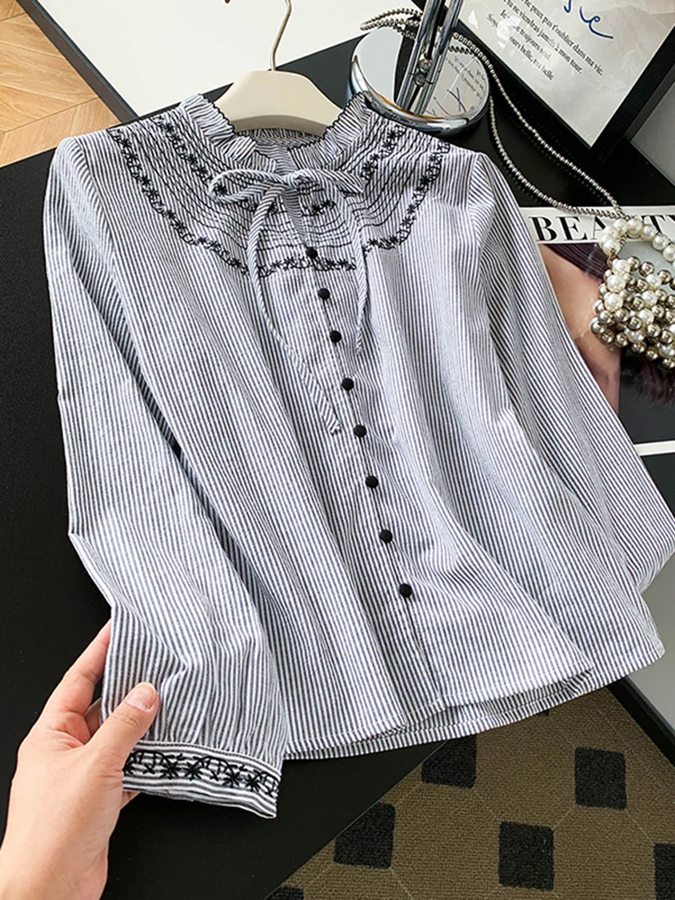 

Retro Striped Embroidered Lace irt Women's Spring New Design Tie Versatile Anti-Aging Ladies Top Faionable Gathered Waist