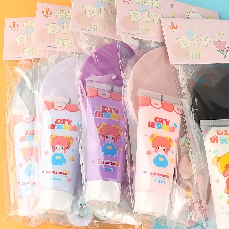 

Handcrafted Cartoon Resin Small Accessories Emulating Cream Glue cute Diy Mirror Set Popular Handle Round Mirror Material Pack