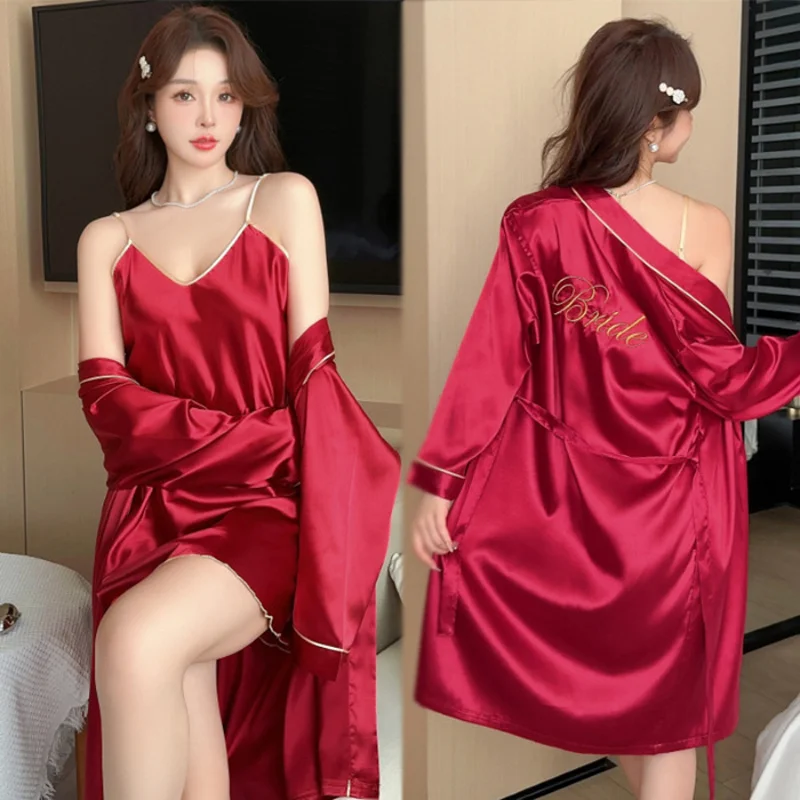 New Pajamas Female Sexy Halter Nightgown Bathrobe Set Summer Ice Silk Pajamas Simulation Silk Halter Dress Two-Piece Robe