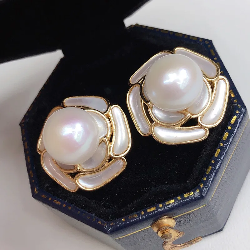 

Natural Freshwater Pearl Ear Studs Women's Nearly Perfect Circle White10-11mmAffordable Luxury Fashion Generous Earrings Ornamen